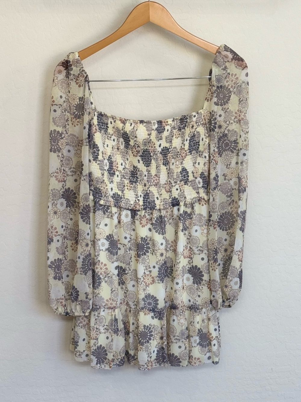 Aritzia Wilfred Tempest Smocked Mini Dress Floral Print Size S